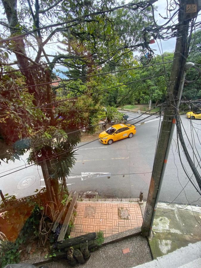 Hostal Casa Las Tias Medellín Dış mekan fotoğraf